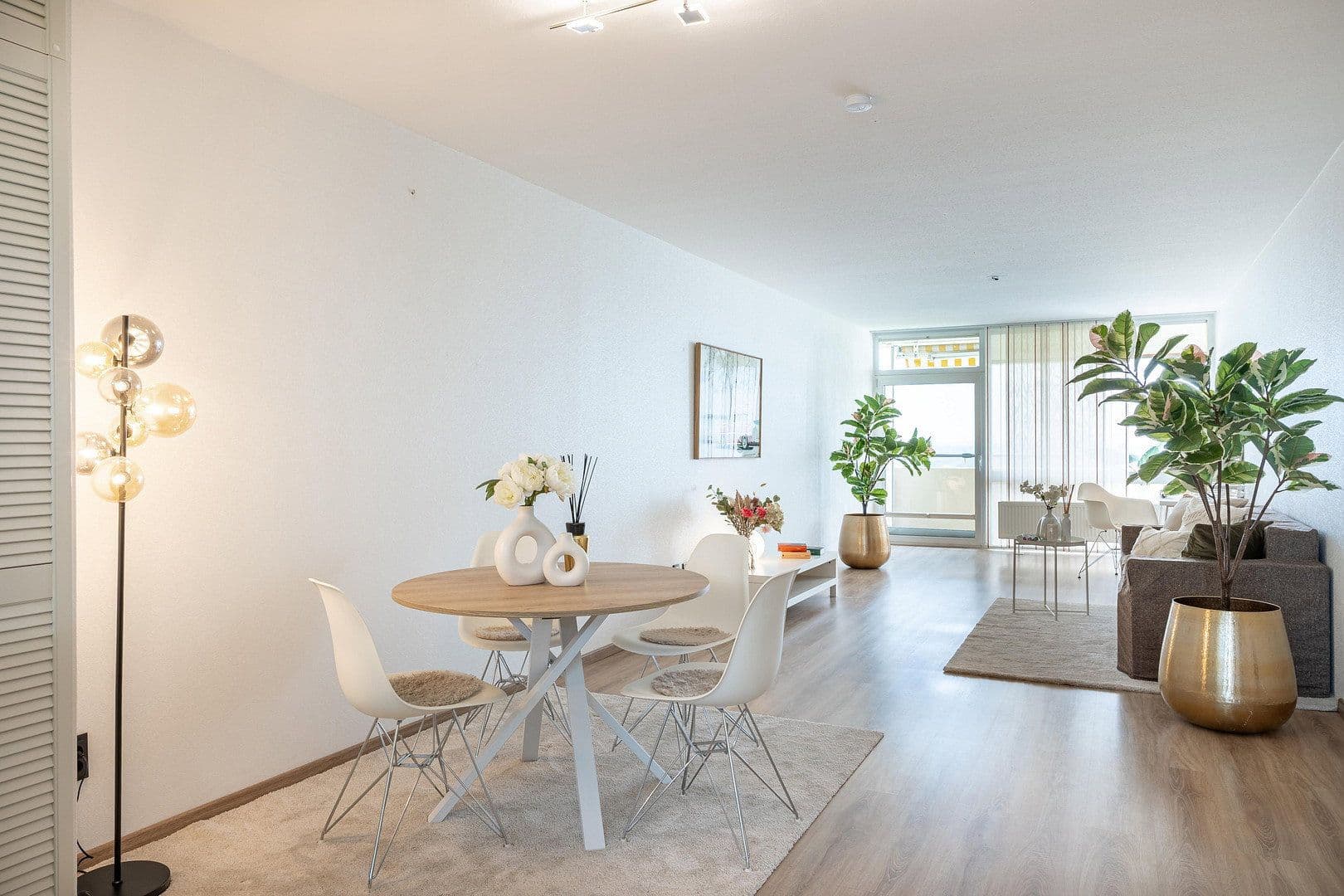Prodej bytu 2+1 64 m², Buchenhöhe 2, Kerpen, Severní Porýní-Vestfálsko Prodej bytu 2+1 64 m², Buchenhöhe 2, Kerpen, Severní Porýní-Vestfálsko