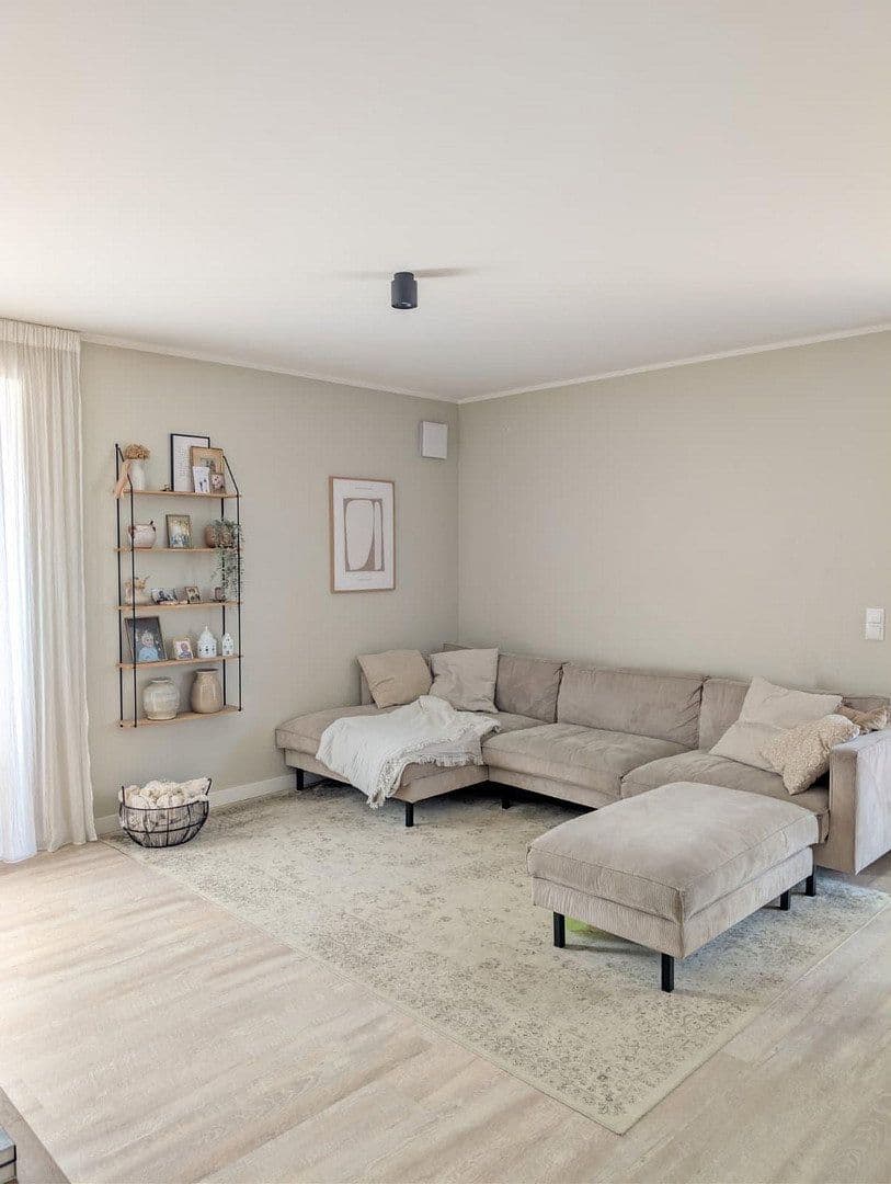 Pronájem bytu 3+1 78 m², Lohe 24, Uetersen, Šlesvicko-Holštýnsko Pronájem bytu 3+1 78 m², Lohe 24, Uetersen, Šlesvicko-Holštýnsko