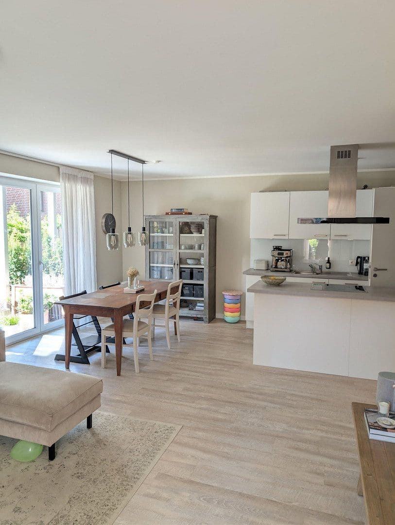 Pronájem bytu 3+1 78 m², Lohe 24, Uetersen, Šlesvicko-Holštýnsko Pronájem bytu 3+1 78 m², Lohe 24, Uetersen, Šlesvicko-Holštýnsko