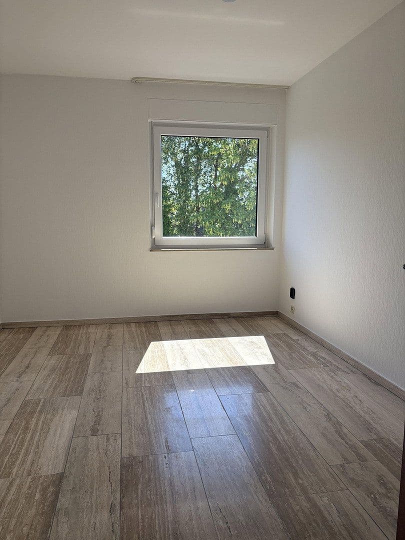 Pronájem bytu 5+1 176 m², Zahnstraße 12, Moers, Severní Porýní-Vestfálsko Pronájem bytu 5+1 176 m², Zahnstraße 12, Moers, Severní Porýní-Vestfálsko