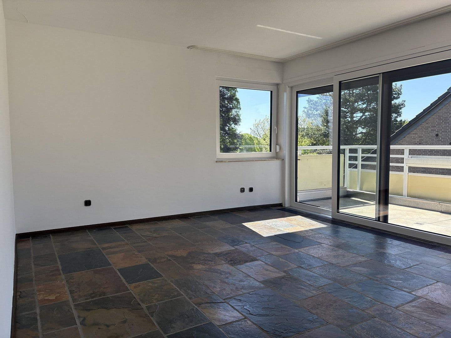 Pronájem bytu 5+1 176 m², Zahnstraße 12, Moers, Severní Porýní-Vestfálsko Pronájem bytu 5+1 176 m², Zahnstraße 12, Moers, Severní Porýní-Vestfálsko