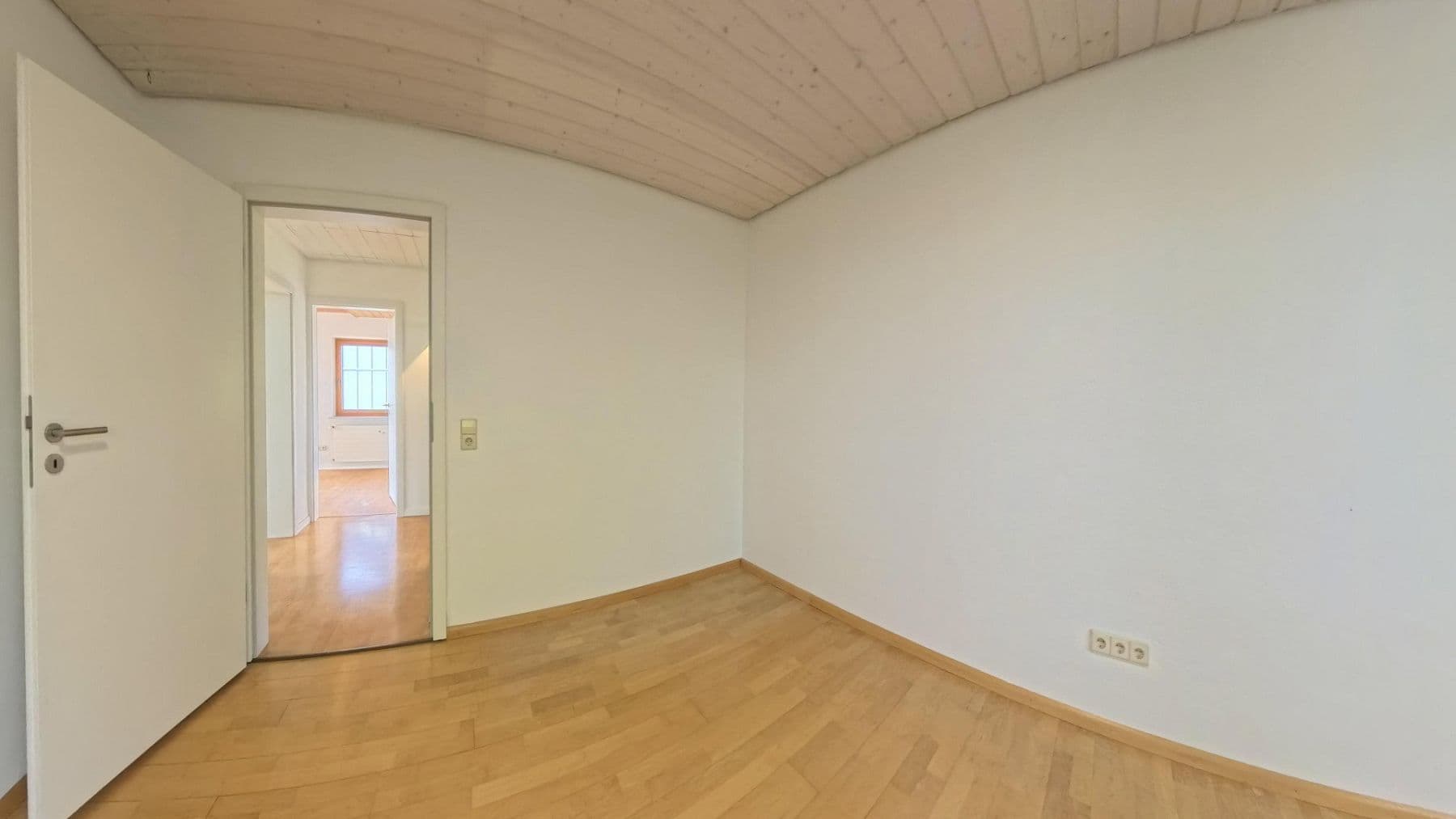 Prodej domu 173 m², pozemek 732 m², Marxzell, Bádensko-Württembersko Prodej domu 173 m², pozemek 732 m², Marxzell, Bádensko-Württembersko