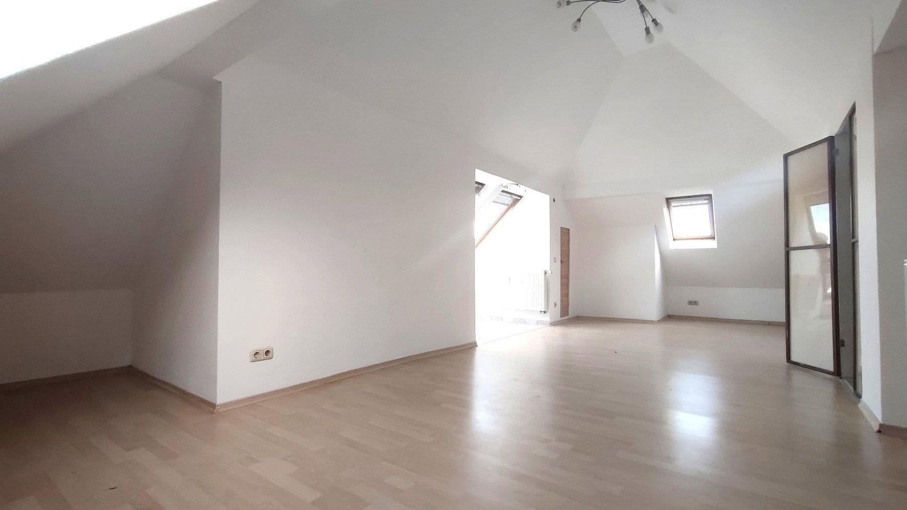 Prodej bytu 3+1 98 m², Augsburg, Bavorsko Prodej bytu 3+1 98 m², Augsburg, Bavorsko