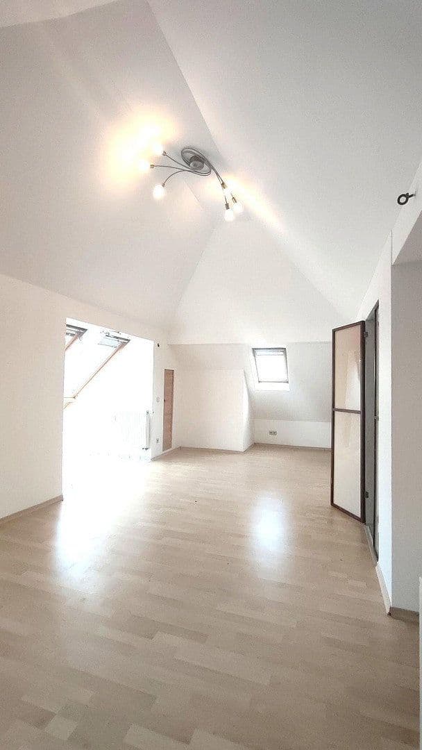 Prodej bytu 3+1 98 m², Augsburg, Bavorsko Prodej bytu 3+1 98 m², Augsburg, Bavorsko