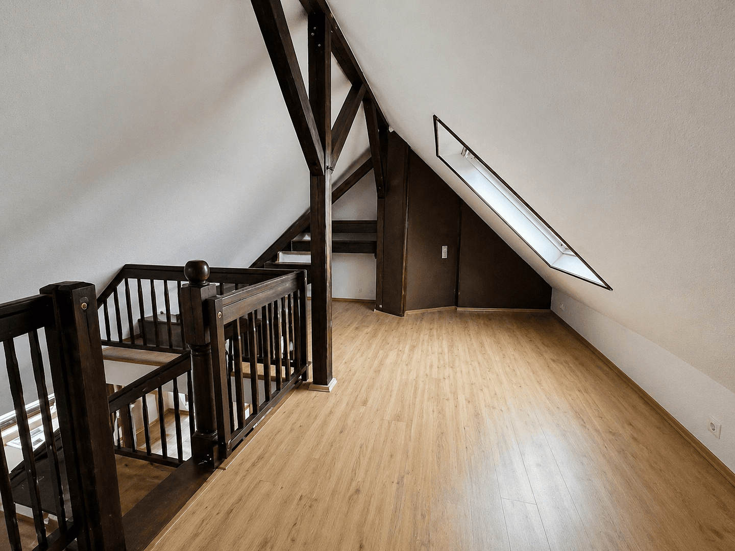 Pronájem bytu 3+1 75 m², Klosterstraße 51, Essen, Severní Porýní-Vestfálsko Pronájem bytu 3+1 75 m², Klosterstraße 51, Essen, Severní Porýní-Vestfálsko