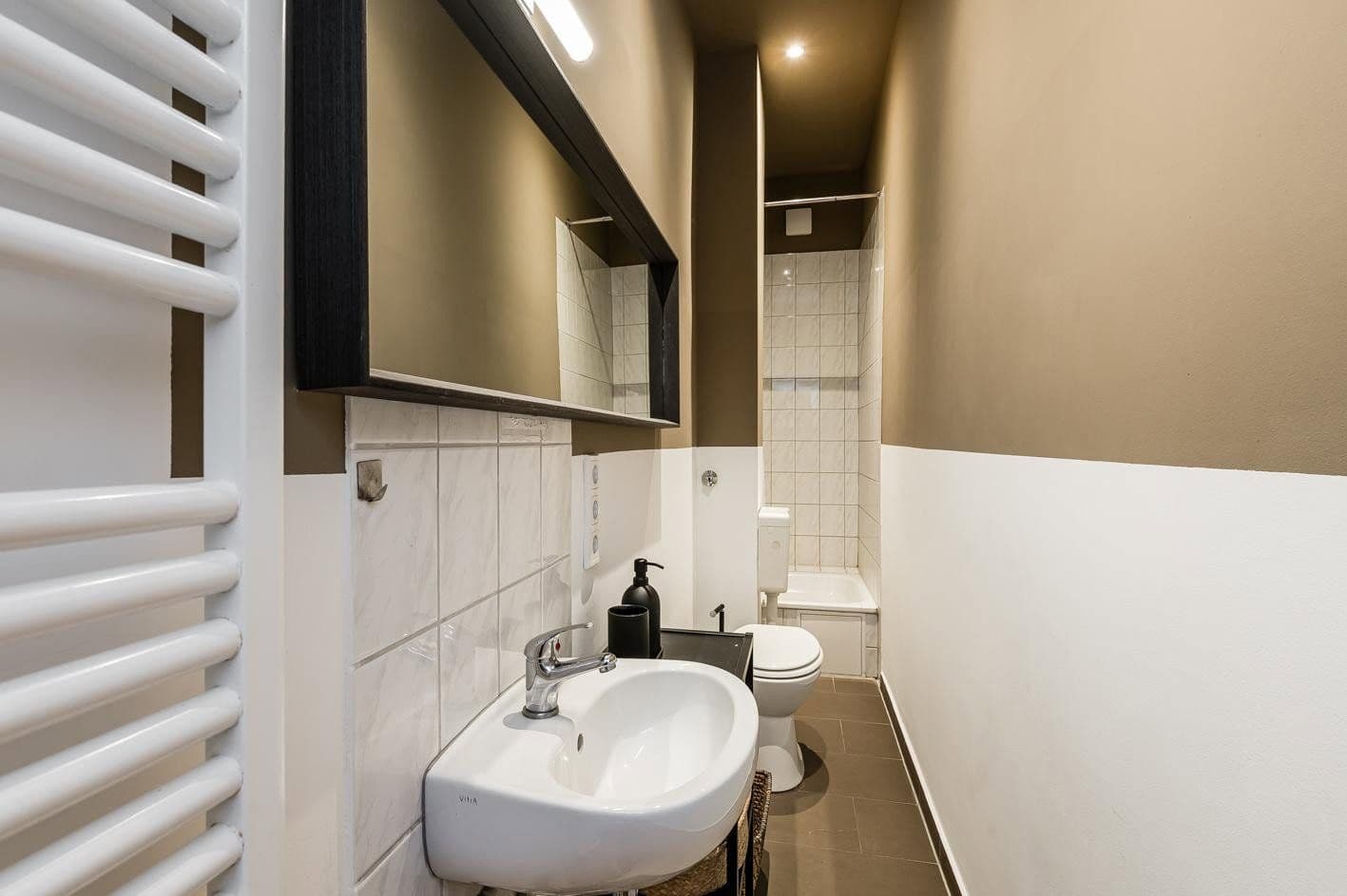 Prodej bytu 2+1 60 m², Erich-Weinert-Straße 16, Berlin, Berlín Prodej bytu 2+1 60 m², Erich-Weinert-Straße 16, Berlin, Berlín