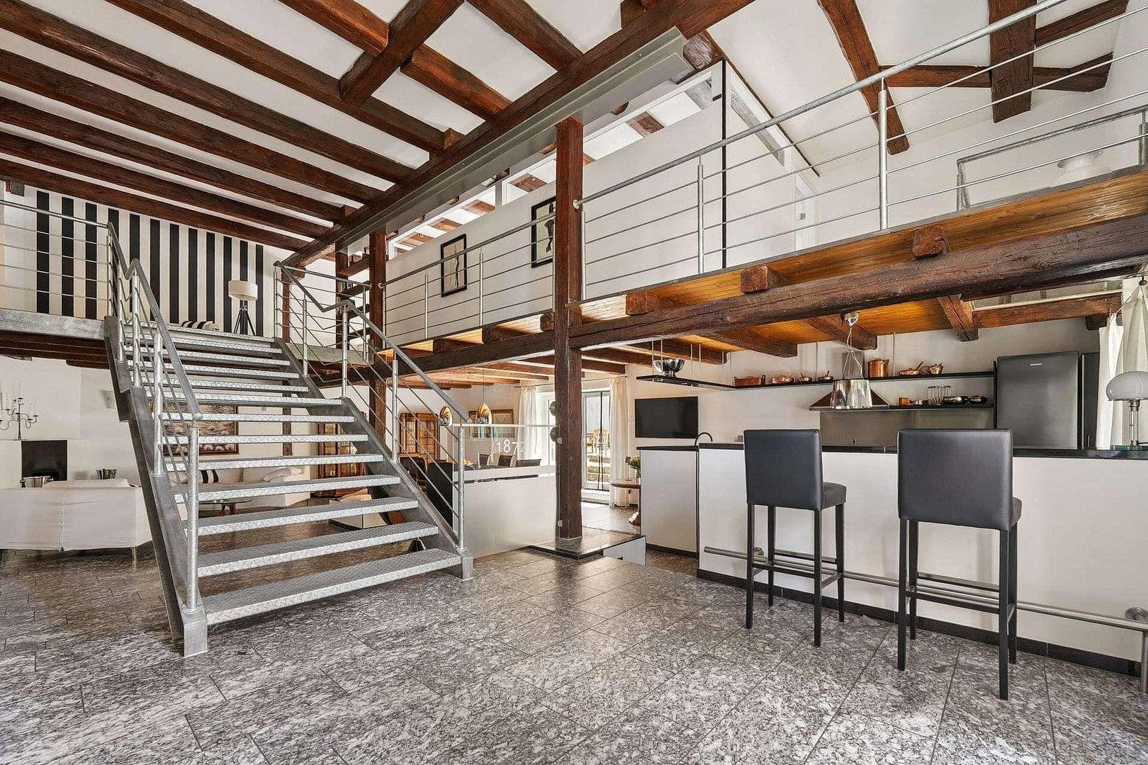 Prodej bytu 5+1 200 m², Rosenau 2, Bayreuth, Bavorsko Prodej bytu 5+1 200 m², Rosenau 2, Bayreuth, Bavorsko