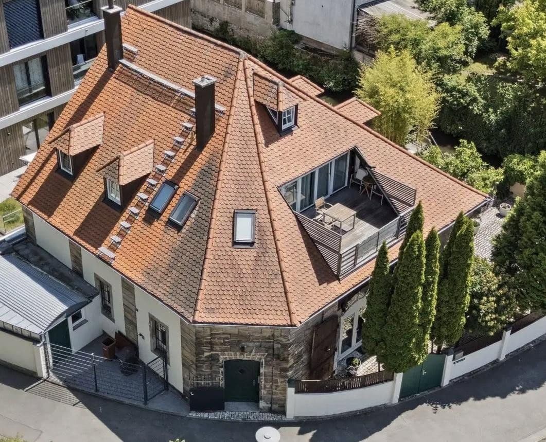 Prodej bytu 5+1 200 m², Rosenau 2, Bayreuth, Bavorsko Prodej bytu 5+1 200 m², Rosenau 2, Bayreuth, Bavorsko