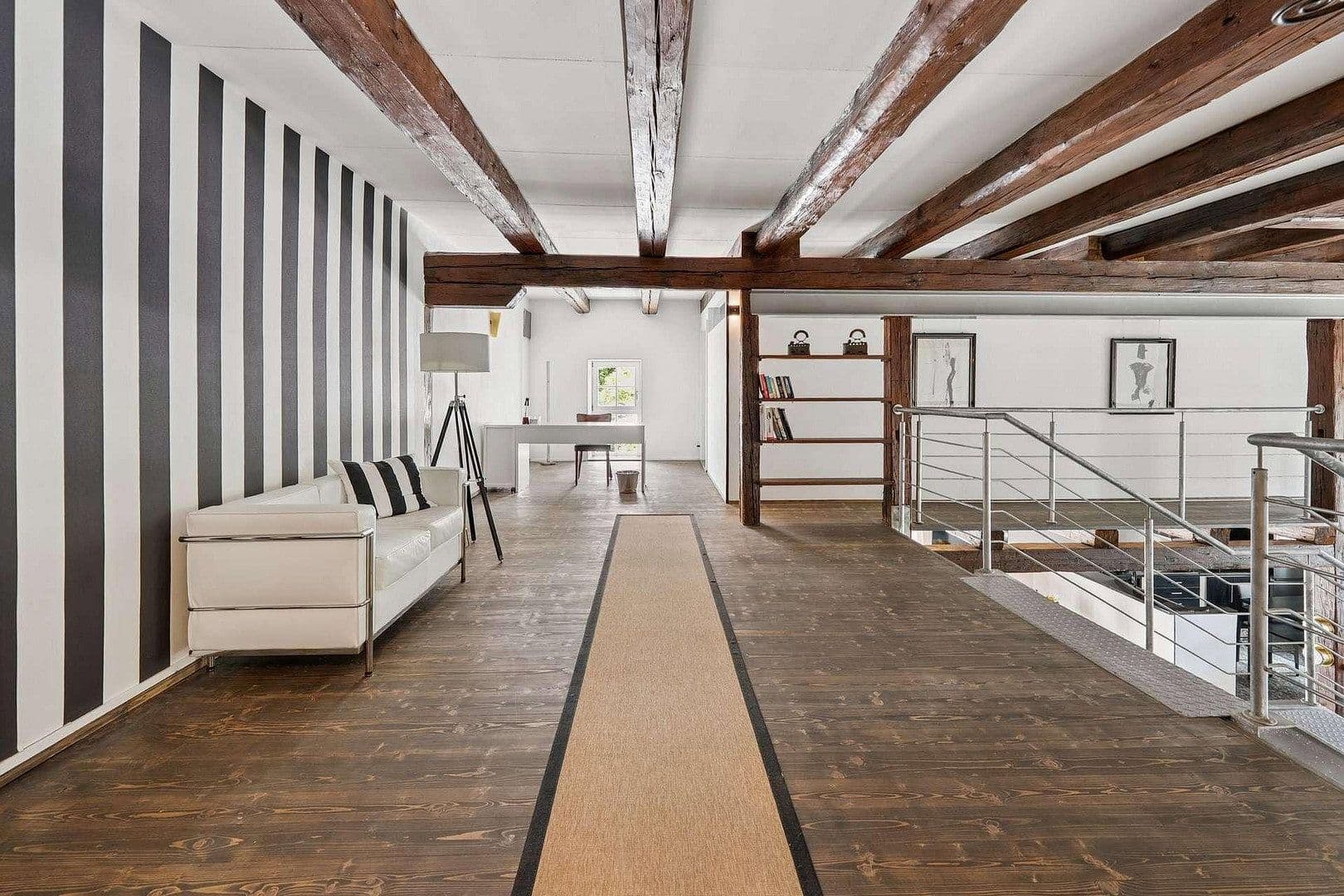 Prodej bytu 5+1 200 m², Rosenau 2, Bayreuth, Bavorsko Prodej bytu 5+1 200 m², Rosenau 2, Bayreuth, Bavorsko