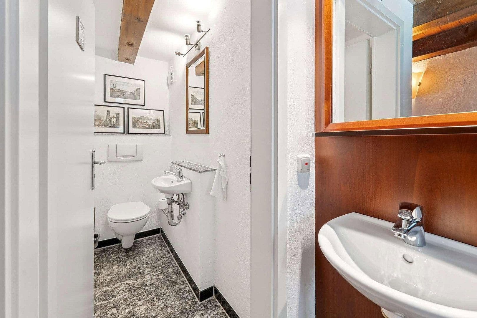 Prodej bytu 5+1 200 m², Rosenau 2, Bayreuth, Bavorsko Prodej bytu 5+1 200 m², Rosenau 2, Bayreuth, Bavorsko