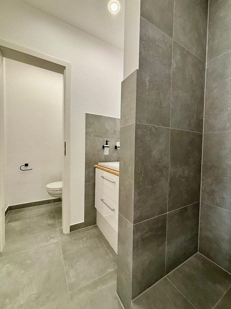Prodej bytu 3+1 80 m², Bremen, Bremen Prodej bytu 3+1 80 m², Bremen, Bremen
