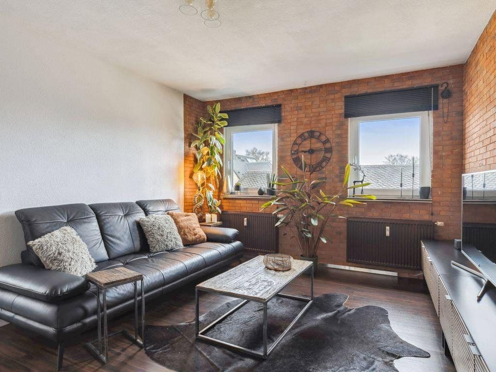 Prodej domu 642 m², pozemek 793 m², August-Bebel-Str. 9, Hirschberg, Durynsko Prodej domu 642 m², pozemek 793 m², August-Bebel-Str. 9, Hirschberg, Durynsko