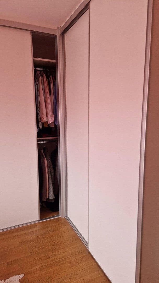 Prodej domu 168 m², pozemek 200 m², Oberursel (Taunus), Hessen Prodej domu 168 m², pozemek 200 m², Oberursel (Taunus), Hessen