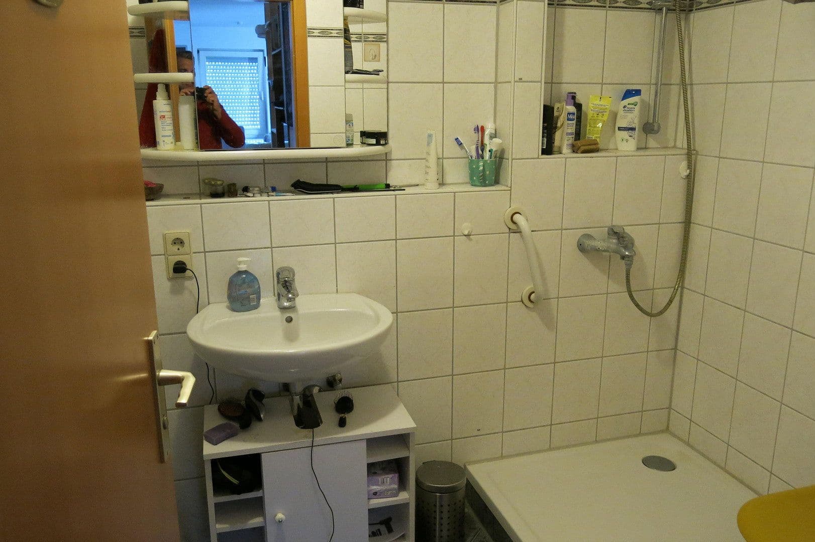 Pronájem bytu 2+kk 60 m², Kirchheimer Str. 9, Zell unter Aichelberg, Bádensko-Württembersko Pronájem bytu 2+kk 60 m², Kirchheimer Str. 9, Zell unter Aichelberg, Bádensko-Württembersko