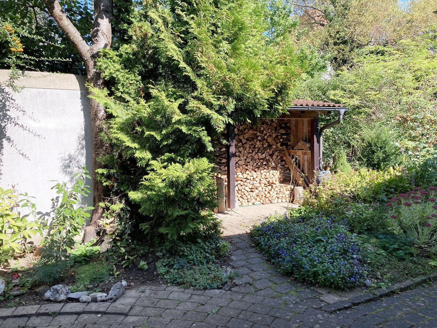 Prodej domu 221 m², pozemek 709 m², Heidenheim an der Brenz, Bádensko-Württembersko Prodej domu 221 m², pozemek 709 m², Heidenheim an der Brenz, Bádensko-Württembersko