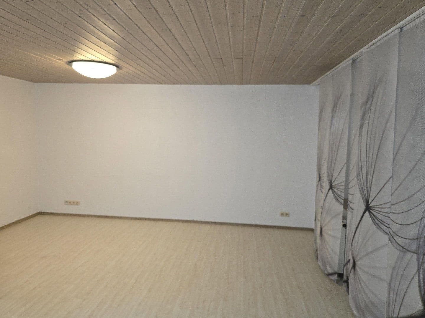 Pronájem bytu 2+1 62 m², Stuttgarter Strasse 40, Böblingen, Bádensko-Württembersko Pronájem bytu 2+1 62 m², Stuttgarter Strasse 40, Böblingen, Bádensko-Württembersko