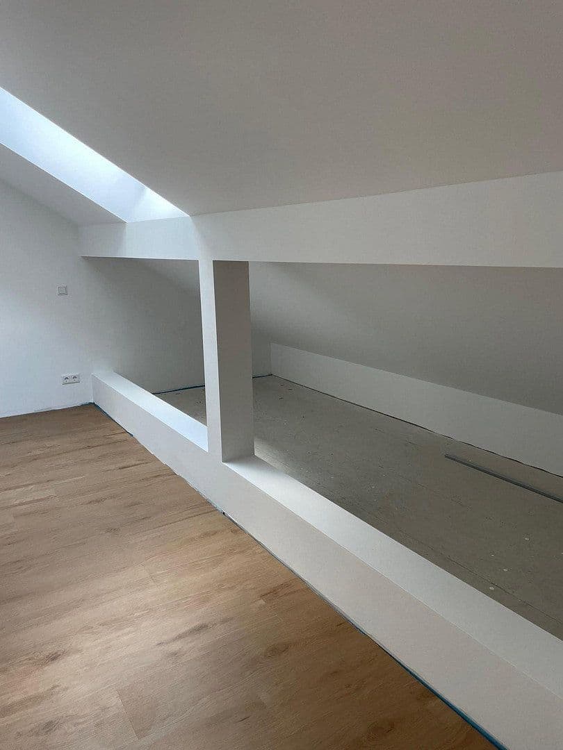 Pronájem bytu 3+1 77 m², Rodenbach, Porýní-Falc Pronájem bytu 3+1 77 m², Rodenbach, Porýní-Falc
