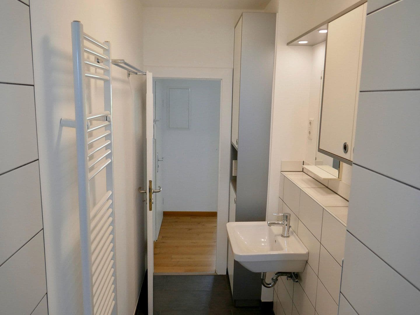 Prodej bytu 3+1 78 m², Merowingerstrasse 64, Düsseldorf, Severní Porýní-Vestfálsko Prodej bytu 3+1 78 m², Merowingerstrasse 64, Düsseldorf, Severní Porýní-Vestfálsko