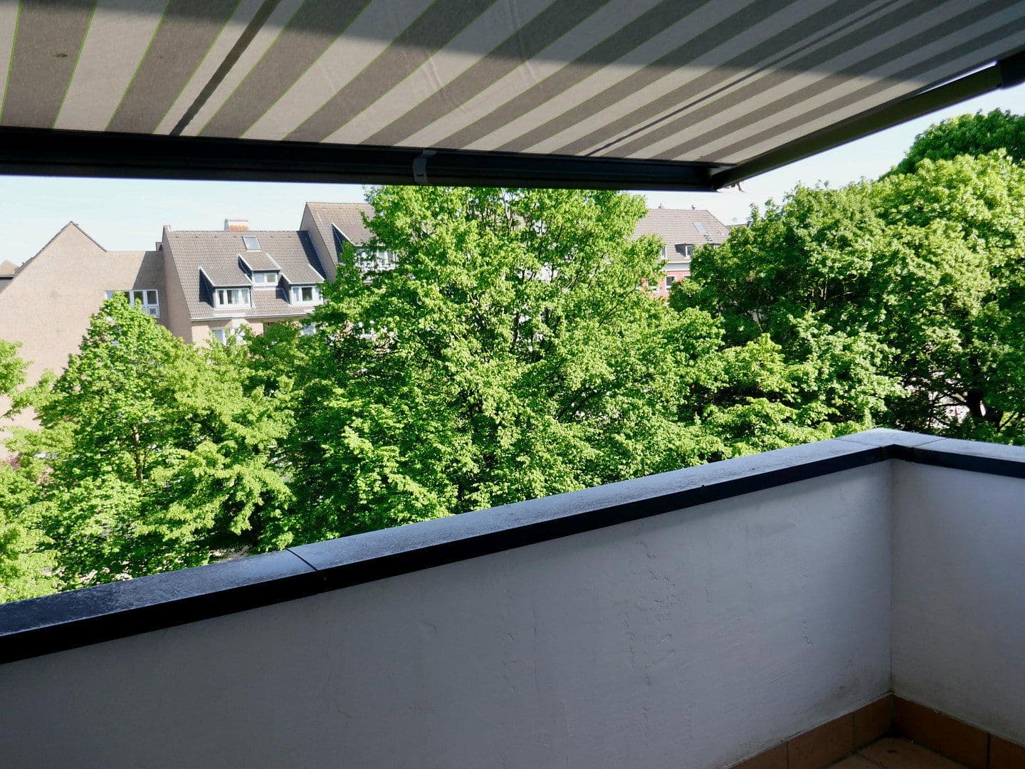 Prodej bytu 3+1 78 m², Merowingerstrasse 64, Düsseldorf, Severní Porýní-Vestfálsko Prodej bytu 3+1 78 m², Merowingerstrasse 64, Düsseldorf, Severní Porýní-Vestfálsko