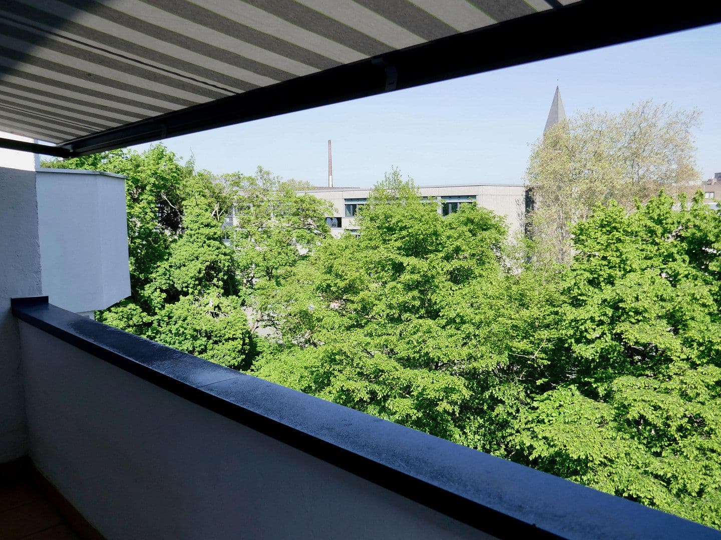 Prodej bytu 3+1 78 m², Merowingerstrasse 64, Düsseldorf, Severní Porýní-Vestfálsko Prodej bytu 3+1 78 m², Merowingerstrasse 64, Düsseldorf, Severní Porýní-Vestfálsko
