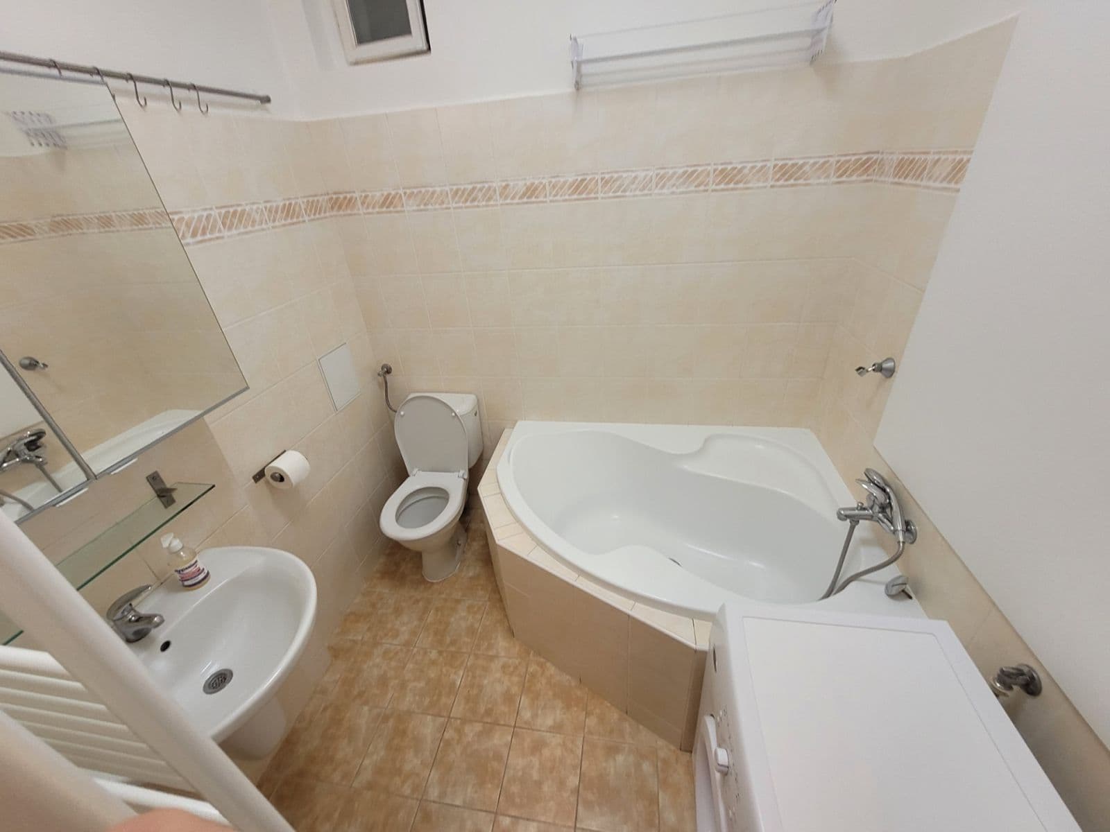 Pronájem bytu 1+1 38 m², Thámova, Praha, Praha Pronájem bytu 1+1 38 m², Thámova, Praha, Praha