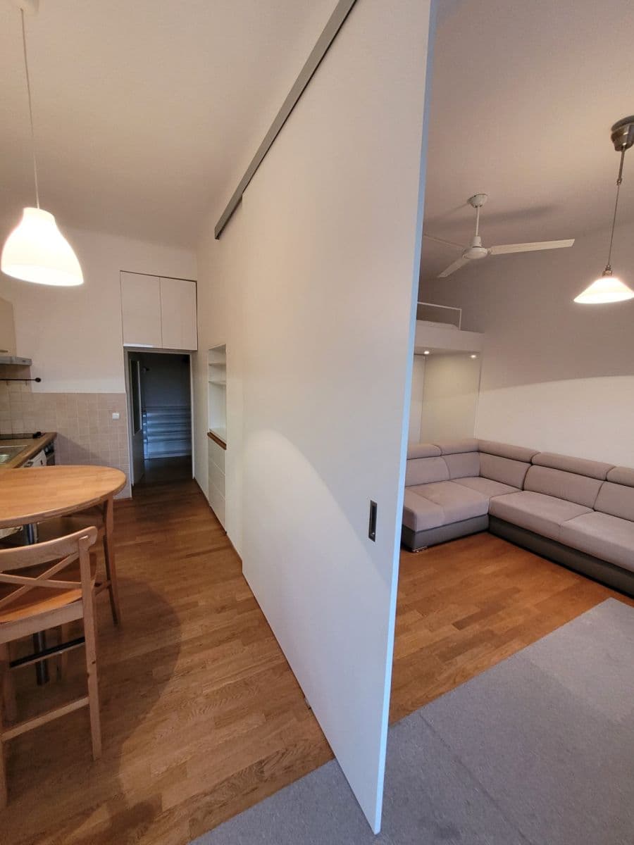 Pronájem bytu 1+1 38 m², Thámova, Praha, Praha Pronájem bytu 1+1 38 m², Thámova, Praha, Praha