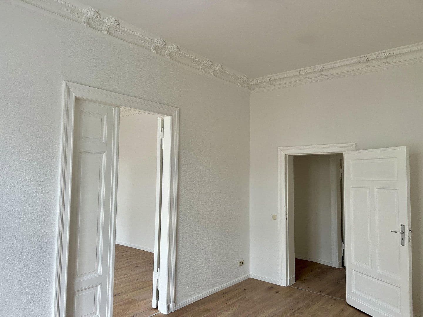 Pronájem bytu 3+1 92 m², Magdeburg, Sasko-Anhaltsko Pronájem bytu 3+1 92 m², Magdeburg, Sasko-Anhaltsko