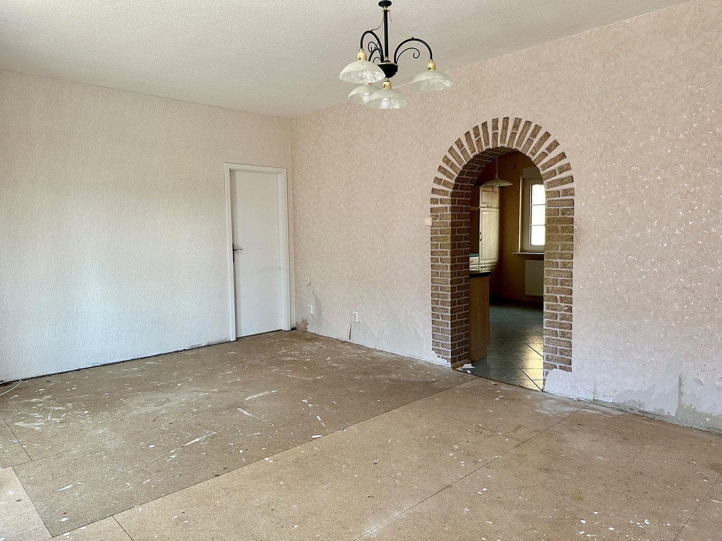 Prodej domu 132 m², pozemek 1.544 m², Predätzer Weg 2, Burg, Sasko-Anhaltsko Prodej domu 132 m², pozemek 1.544 m², Predätzer Weg 2, Burg, Sasko-Anhaltsko