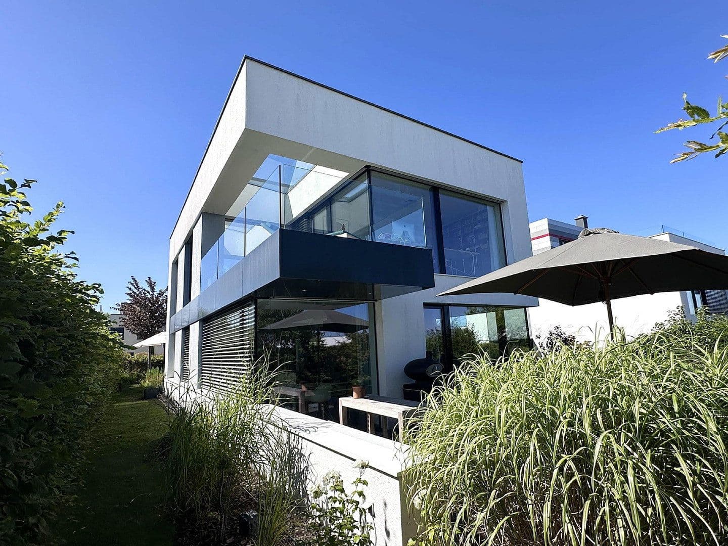 Prodej domu 173 m², pozemek 610 m², Zwenkau, Sasko Prodej domu 173 m², pozemek 610 m², Zwenkau, Sasko
