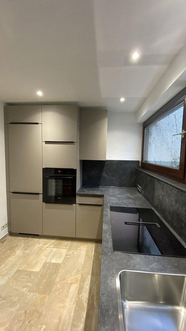 Pronájem bytu 3+1 99 m², Sindelfingen, Bádensko-Württembersko Pronájem bytu 3+1 99 m², Sindelfingen, Bádensko-Württembersko