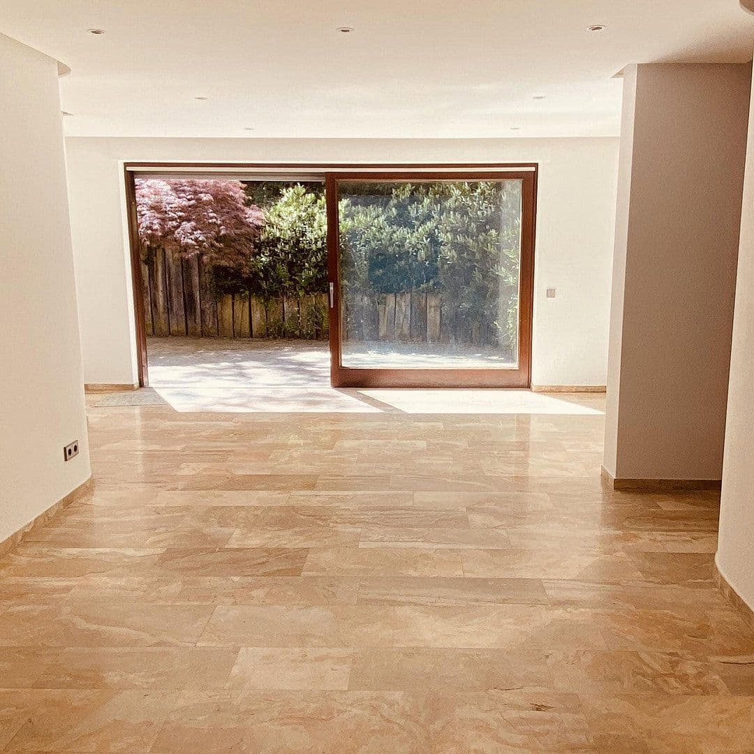 Pronájem bytu 3+1 99 m², Sindelfingen, Bádensko-Württembersko Pronájem bytu 3+1 99 m², Sindelfingen, Bádensko-Württembersko