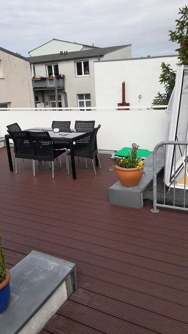 Prodej bytu 4+1 143 m², Mühlenstraße 8, Rostock, Mecklenburg-Vorpommern Prodej bytu 4+1 143 m², Mühlenstraße 8, Rostock, Mecklenburg-Vorpommern