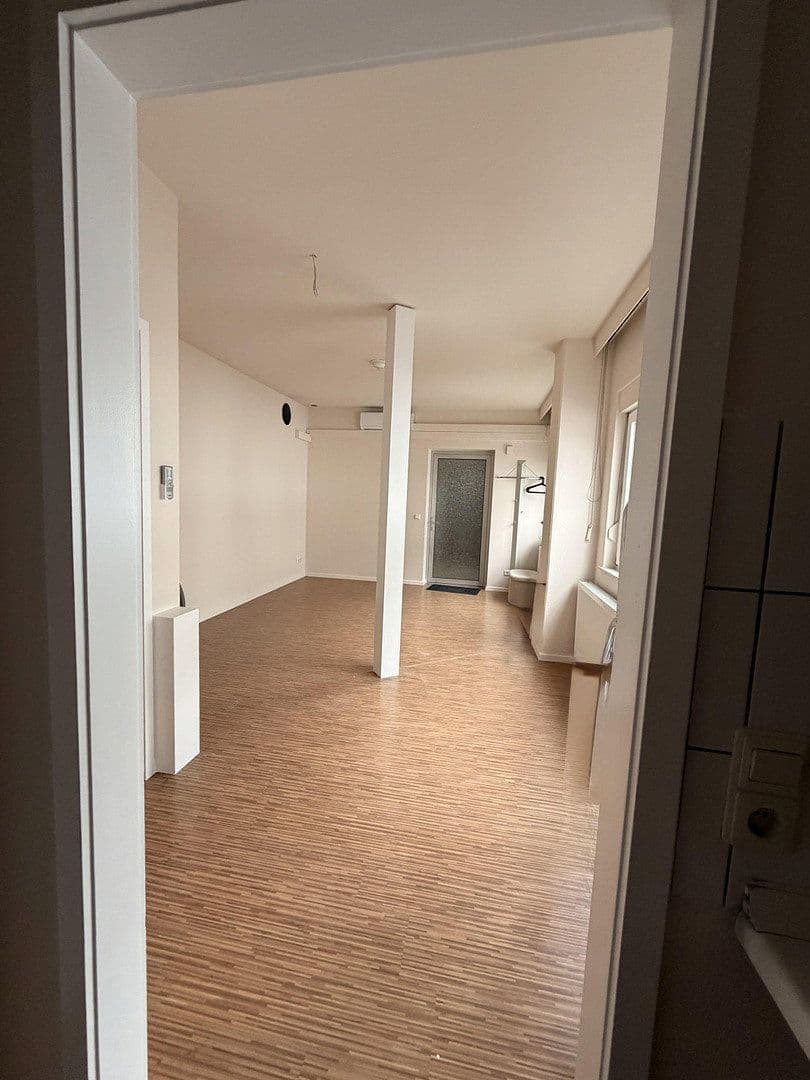 Pronájem kanceláře 110 m², Austraße 17, Öhringen, Bádensko-Württembersko Pronájem kanceláře 110 m², Austraße 17, Öhringen, Bádensko-Württembersko