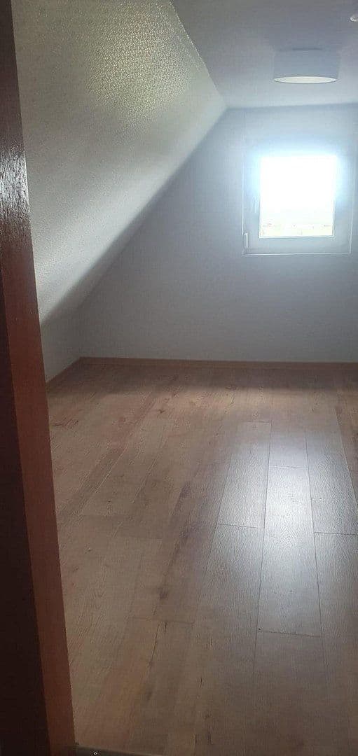 Prodej domu 138 m², pozemek 920 m², Kirchhain, Hessen Prodej domu 138 m², pozemek 920 m², Kirchhain, Hessen