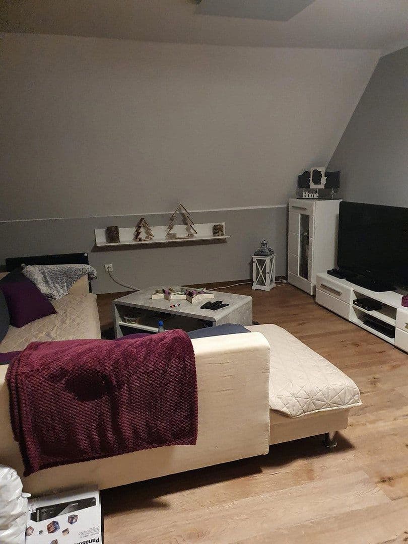 Prodej domu 138 m², pozemek 920 m², Kirchhain, Hessen Prodej domu 138 m², pozemek 920 m², Kirchhain, Hessen