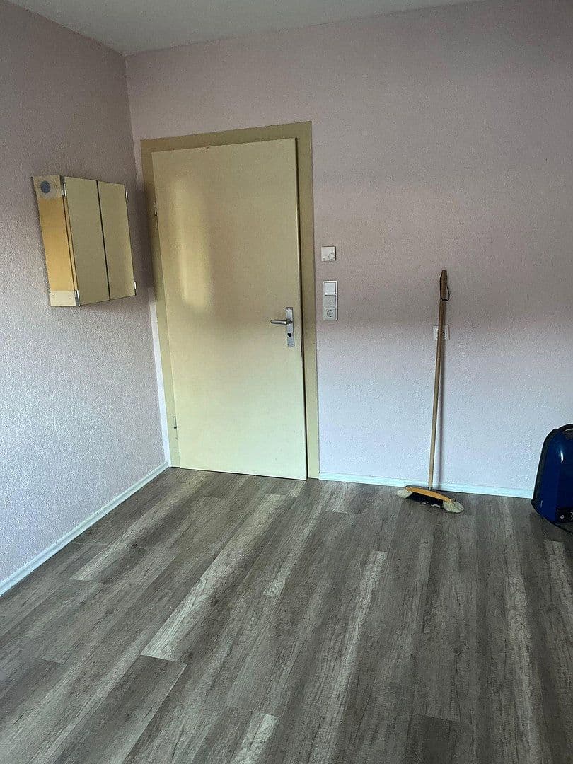 Prodej domu 138 m², pozemek 920 m², Kirchhain, Hessen Prodej domu 138 m², pozemek 920 m², Kirchhain, Hessen