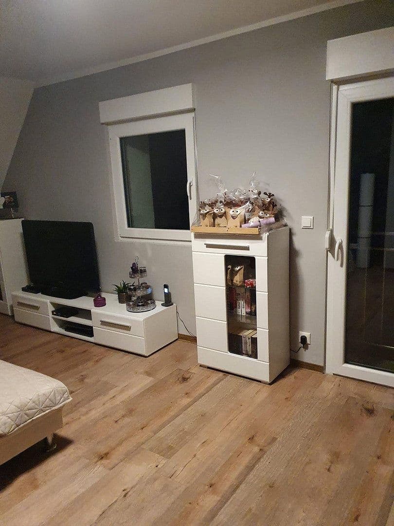 Prodej domu 138 m², pozemek 920 m², Kirchhain, Hessen Prodej domu 138 m², pozemek 920 m², Kirchhain, Hessen