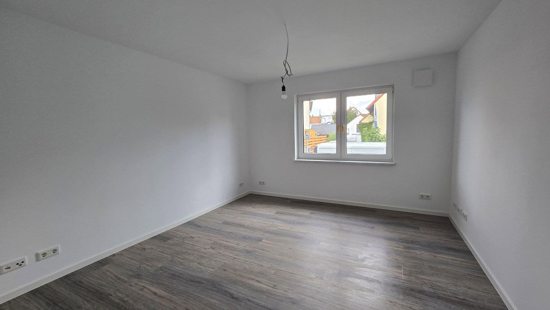 Pronájem bytu 3+kk 80 m², Römerberg, Porýní-Falc Pronájem bytu 3+kk 80 m², Römerberg, Porýní-Falc