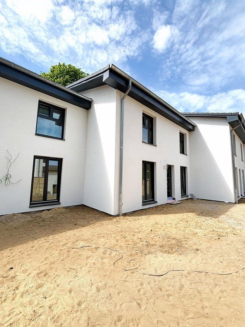 Prodej domu 115 m², pozemek 280 m², Geesthacht, Šlesvicko-Holštýnsko Prodej domu 115 m², pozemek 280 m², Geesthacht, Šlesvicko-Holštýnsko