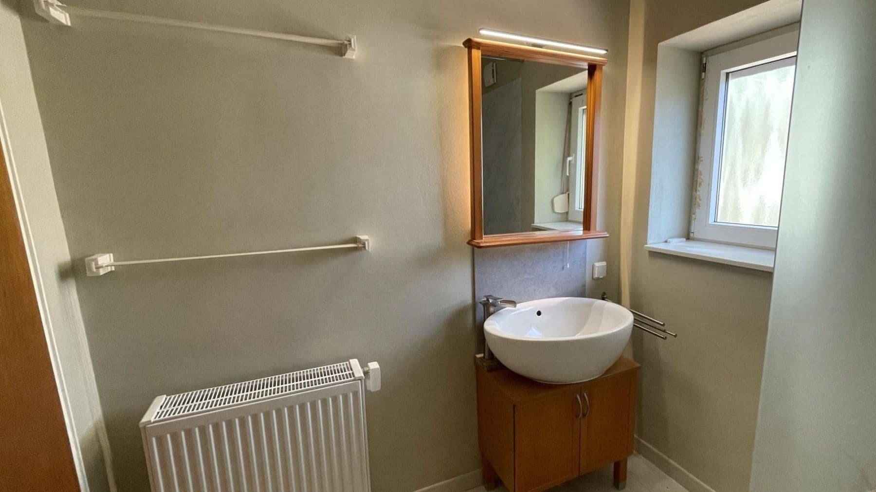 Prodej domu 248 m², pozemek 998 m², Krautgartenweg 3, Neckargemünd, Bádensko-Württembersko Prodej domu 248 m², pozemek 998 m², Krautgartenweg 3, Neckargemünd, Bádensko-Württembersko