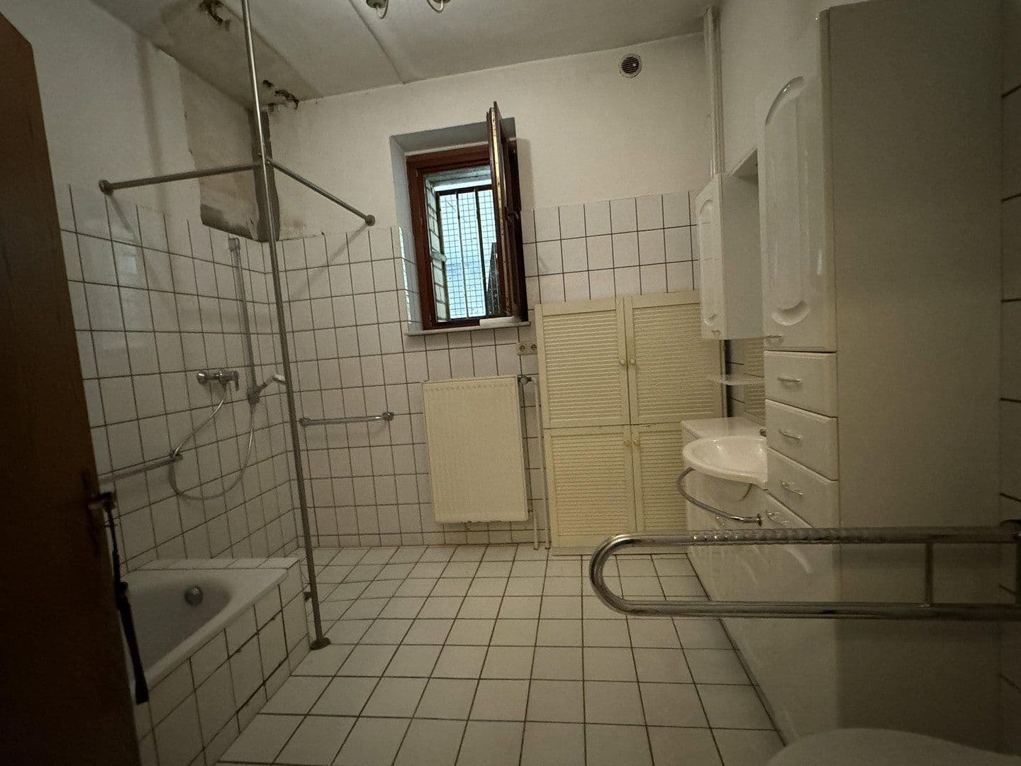 Prodej domu 230 m², pozemek 7.600 m², Munster, Dolní Sasko Prodej domu 230 m², pozemek 7.600 m², Munster, Dolní Sasko