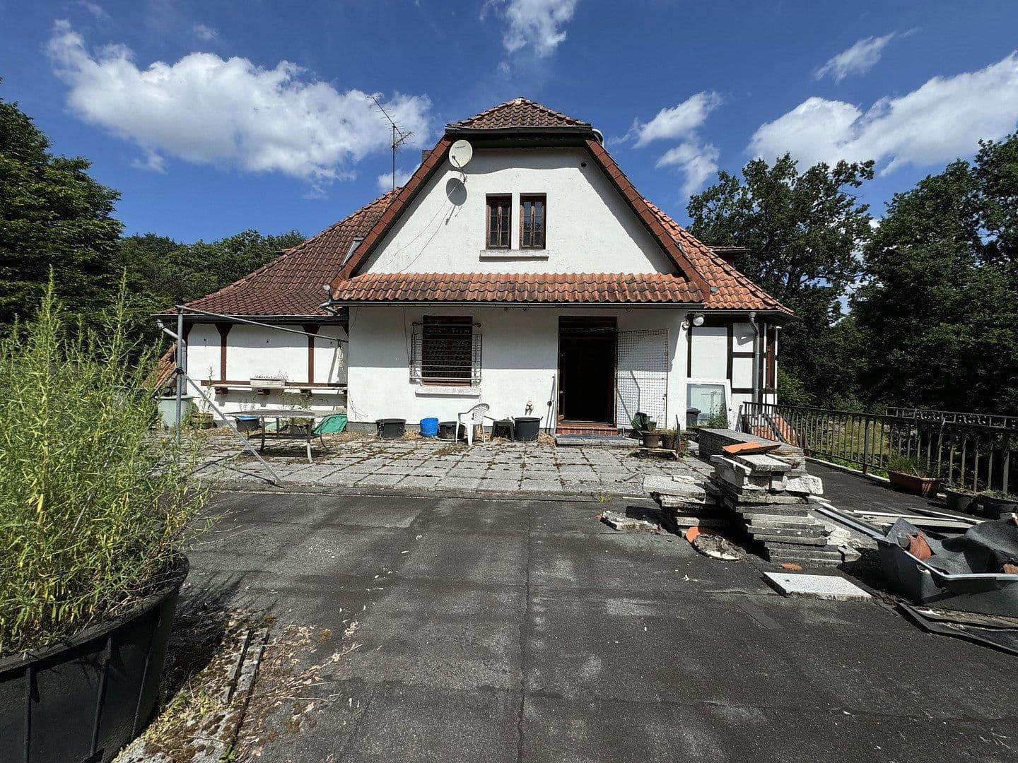 Prodej domu 230 m², pozemek 7.600 m², Munster, Dolní Sasko Prodej domu 230 m², pozemek 7.600 m², Munster, Dolní Sasko