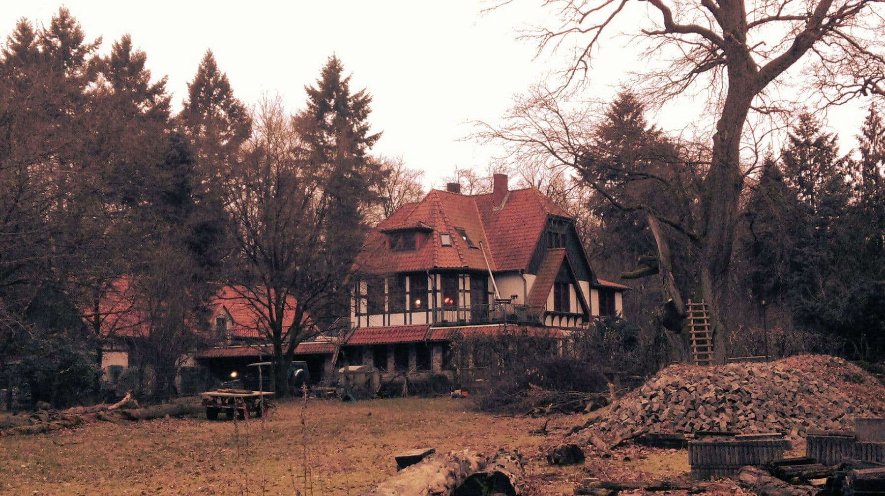 Prodej domu 230 m², pozemek 7.600 m², Munster, Dolní Sasko Prodej domu 230 m², pozemek 7.600 m², Munster, Dolní Sasko