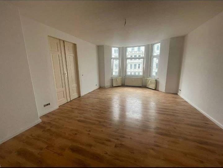 Pronájem bytu 2+1 82 m², Magdeburg, Sasko-Anhaltsko Pronájem bytu 2+1 82 m², Magdeburg, Sasko-Anhaltsko