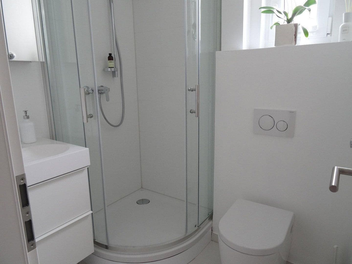 Pronájem bytu 2+1 54 m², Stuttgart, Bádensko-Württembersko Pronájem bytu 2+1 54 m², Stuttgart, Bádensko-Württembersko