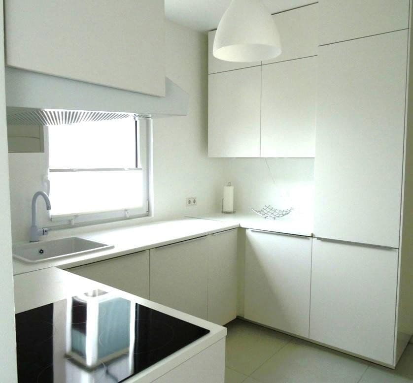 Pronájem bytu 2+1 54 m², Stuttgart, Bádensko-Württembersko Pronájem bytu 2+1 54 m², Stuttgart, Bádensko-Württembersko