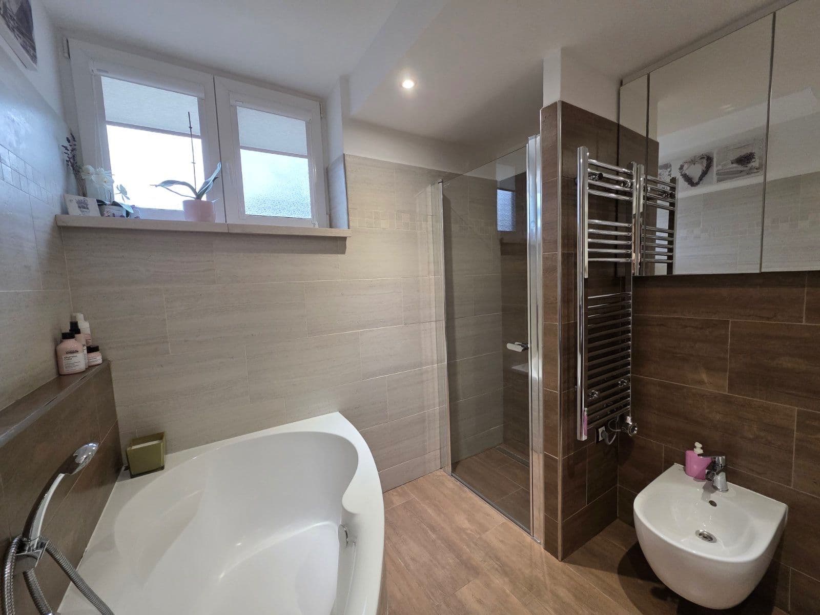 Pronájem bytu 3+kk 68 m², Na Výsluní, Hradec Králové, Královéhradecký kraj Pronájem bytu 3+kk 68 m², Na Výsluní, Hradec Králové, Královéhradecký kraj