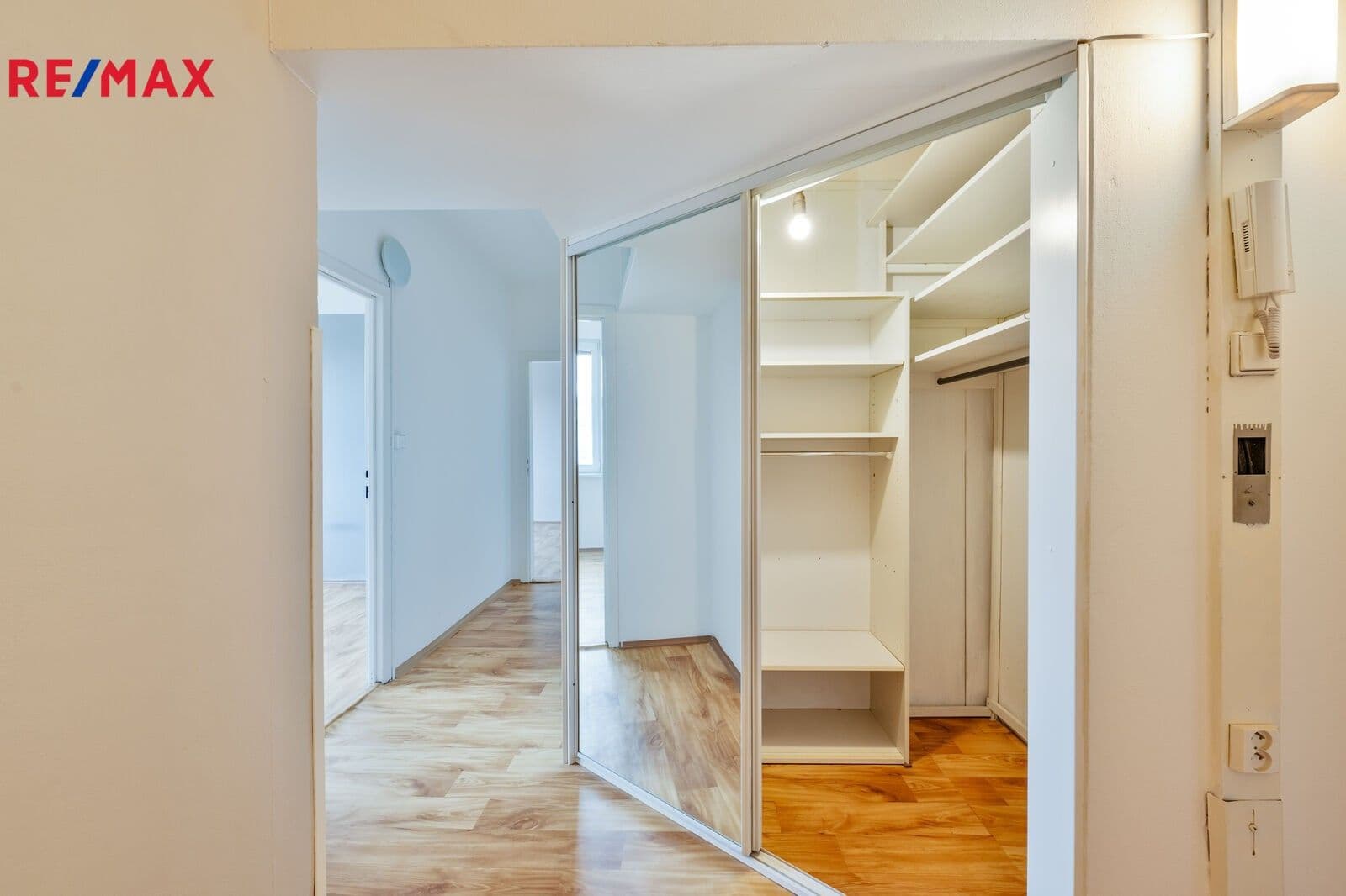 Pronájem bytu 2+kk 43 m², Berlínská, Tábor, Jihočeský kraj Pronájem bytu 2+kk 43 m², Berlínská, Tábor, Jihočeský kraj