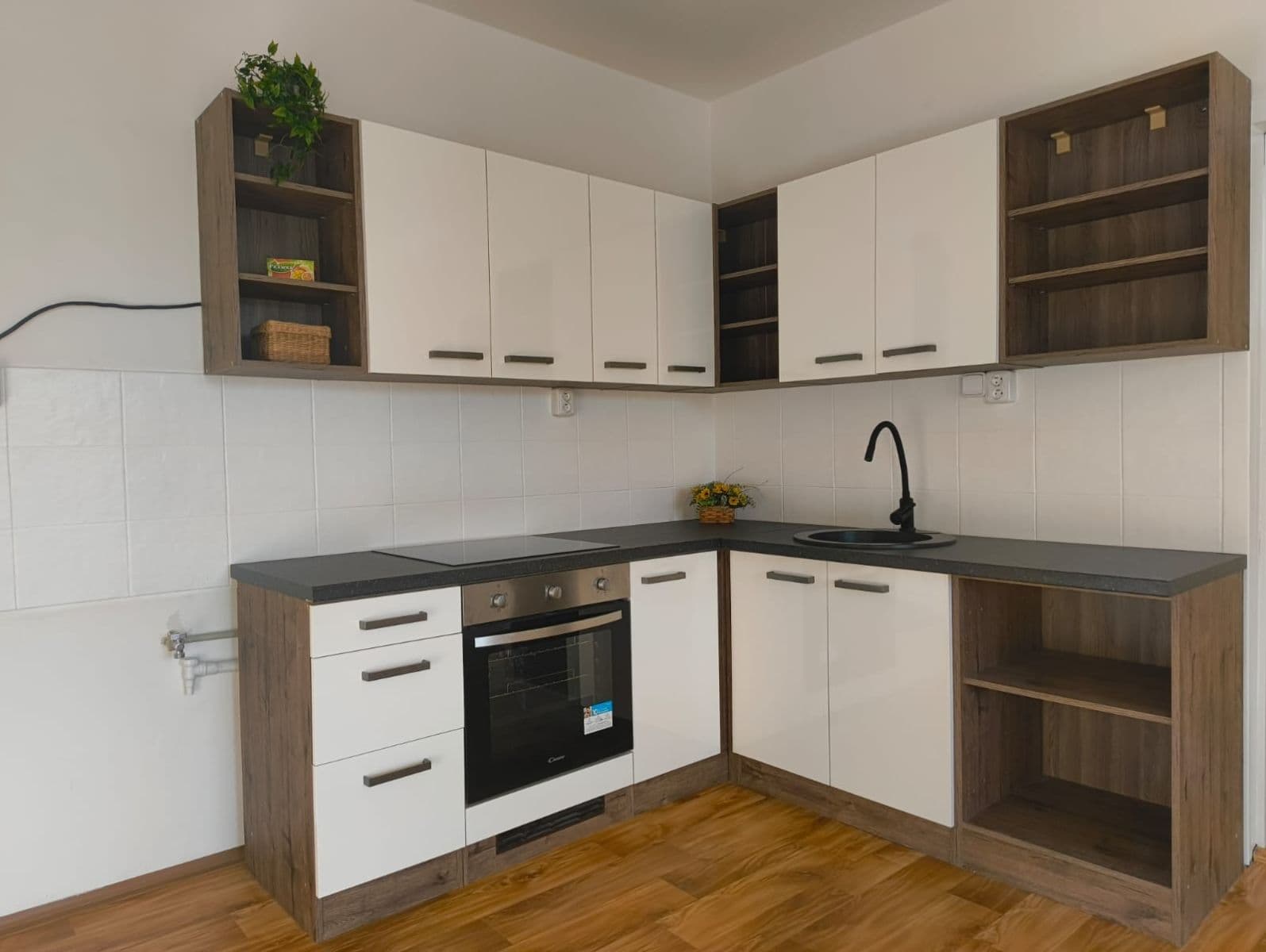 Pronájem bytu 2+kk 43 m², Berlínská, Tábor, Jihočeský kraj Pronájem bytu 2+kk 43 m², Berlínská, Tábor, Jihočeský kraj