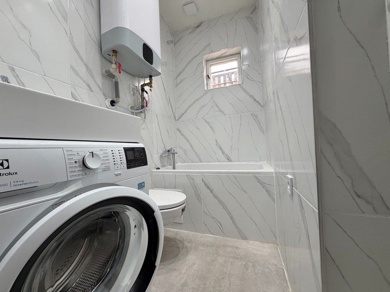 Pronájem bytu 3+1 55 m², Na Jarově, Praha, Praha Pronájem bytu 3+1 55 m², Na Jarově, Praha, Praha